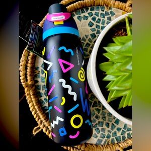 Owala Freesip 32oz MIXED TAPE MAGIC